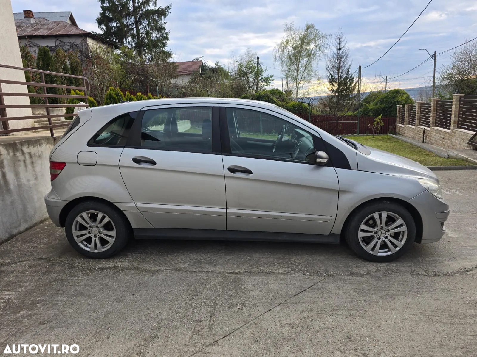 Mercedes-Benz B 180 CDI - 8