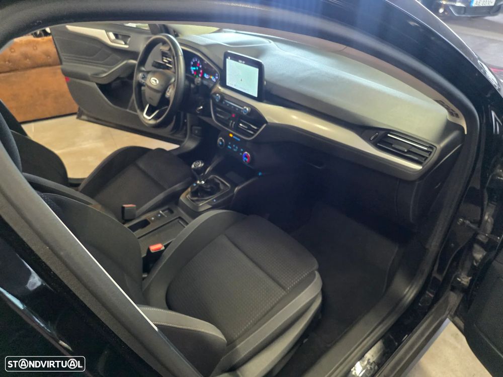 Ford Focus SW 1.0 EcoBoost S&S ACTIVE - 25