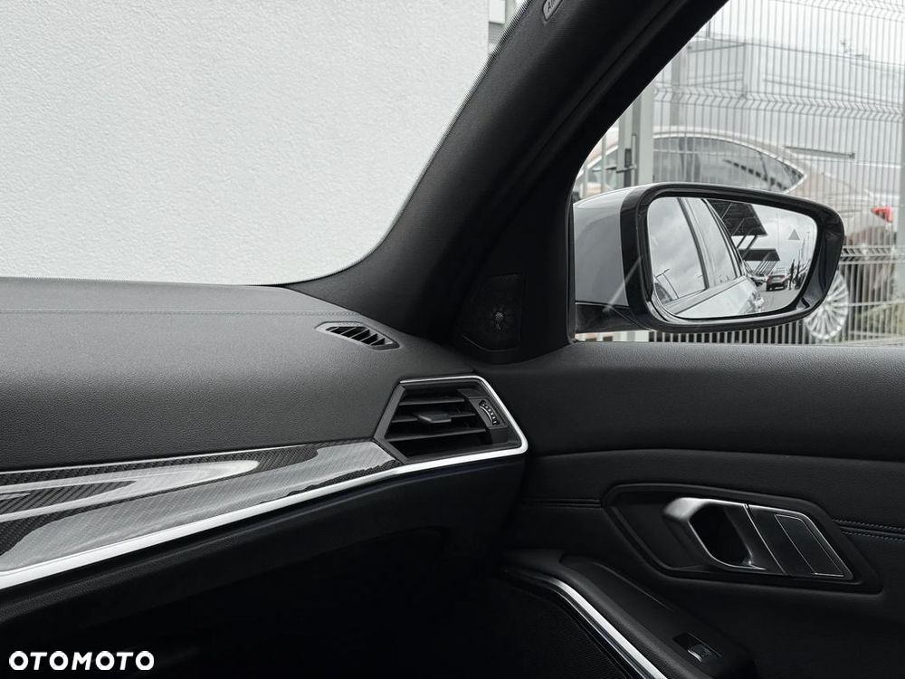 BMW Seria 3 320d xDrive M Sport - 20