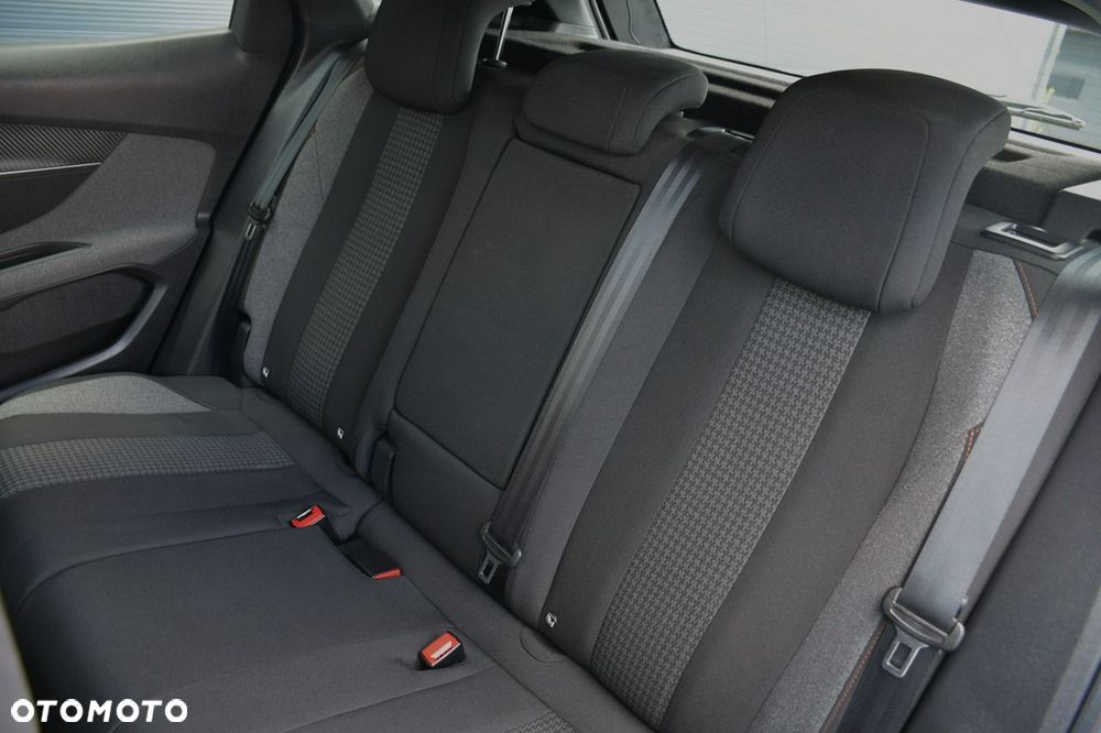 Peugeot 3008 1.5 BlueHDi Active Pack S&S EAT8 - 27