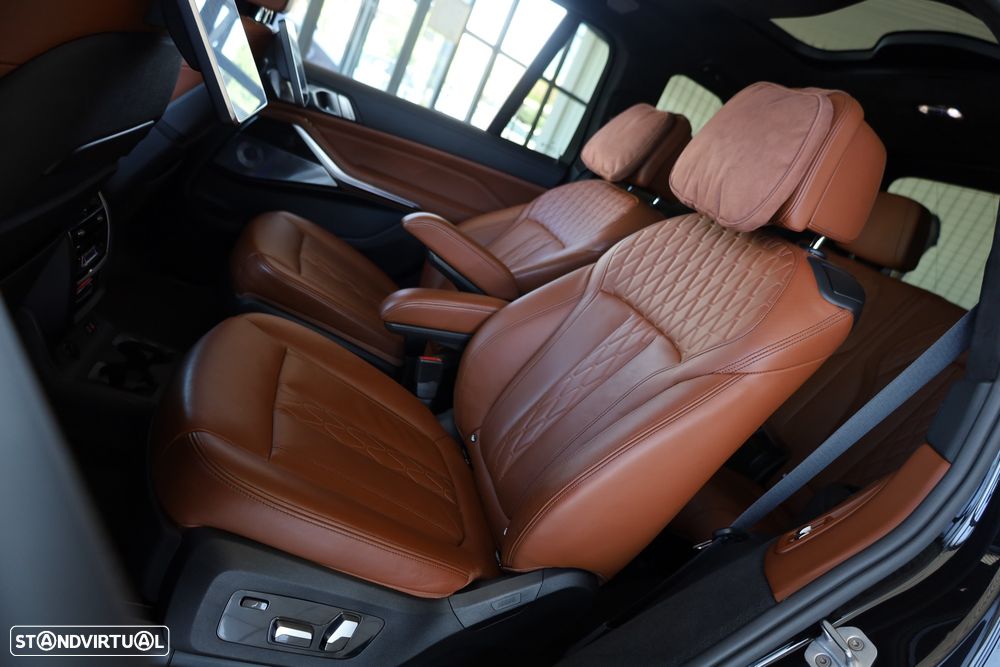 BMW X7 M50d - 23