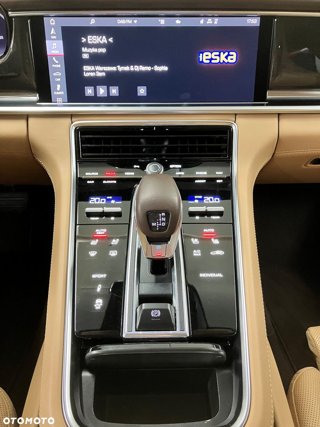 Porsche Panamera - 36