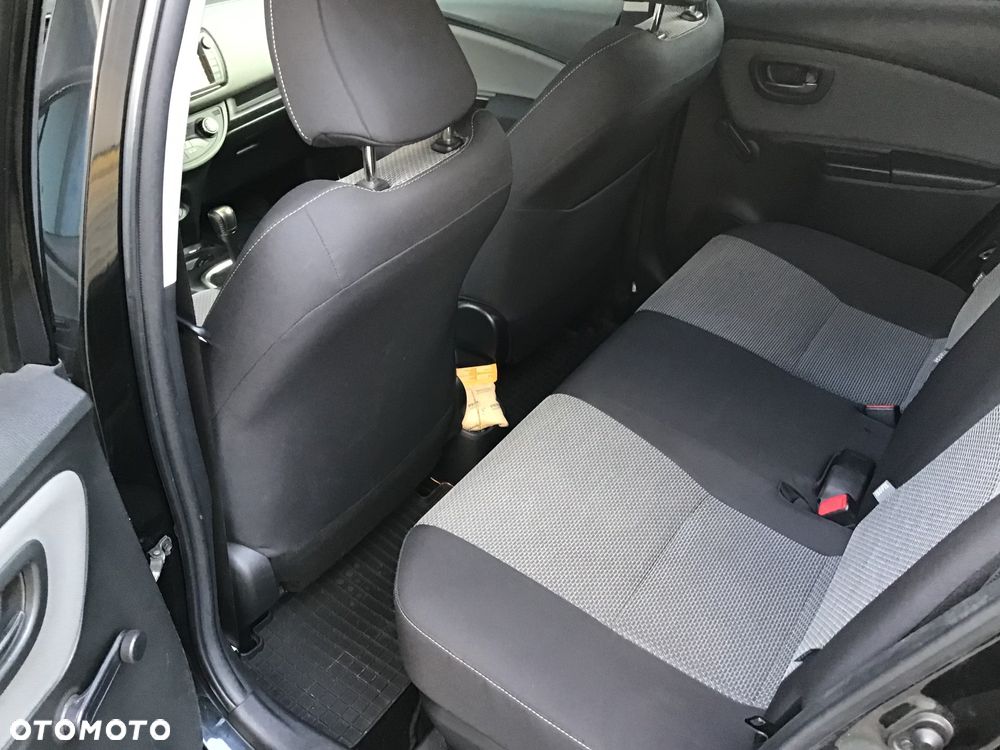 Toyota Yaris Hybrid 100 Premium EU6 - 11