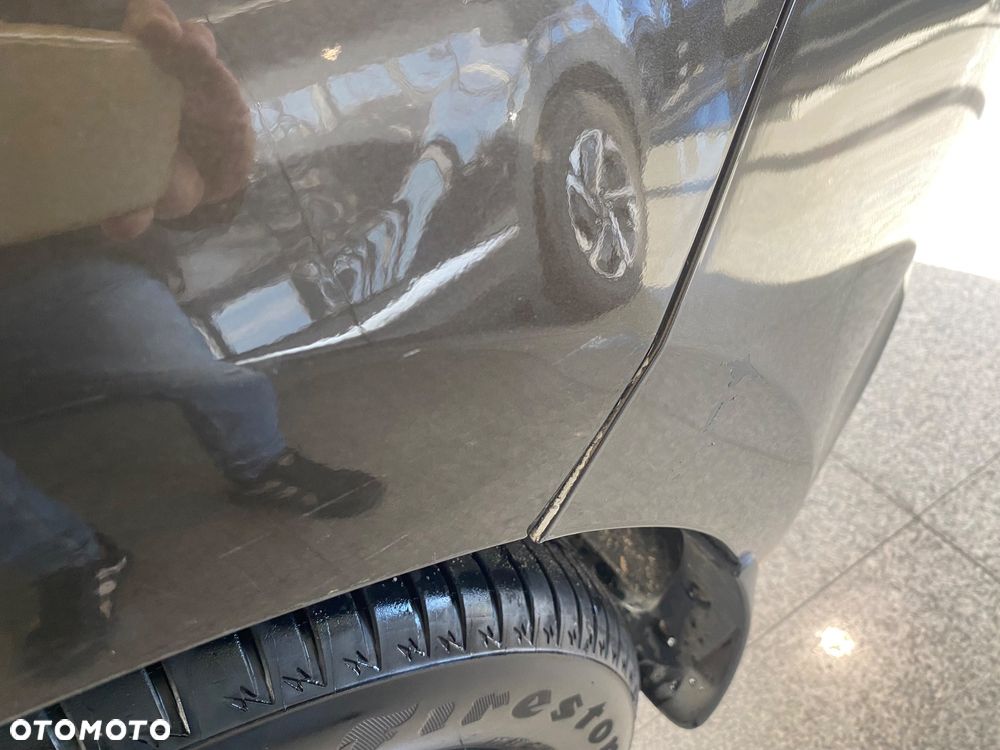 Kia Carens 1.7 CRDi M - 15