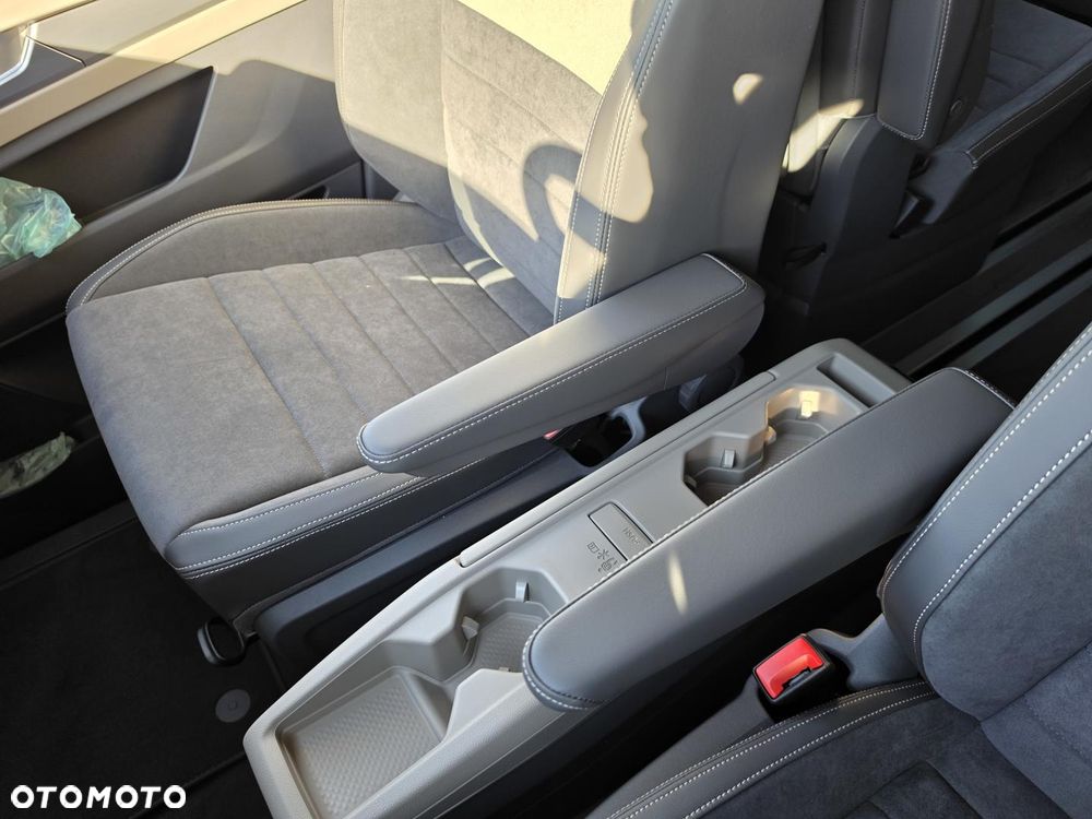 Volkswagen Multivan 2.0 TDI L2 Life DSG - 33