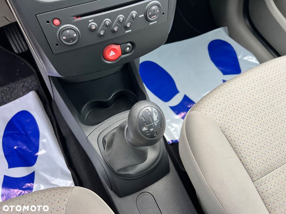 Renault Clio 1.2 16V Expression - 23