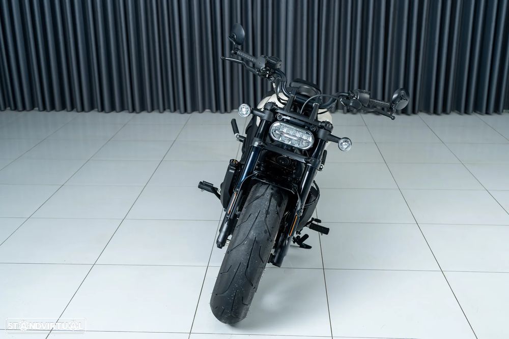 Harley-Davidson Sportster S - 22