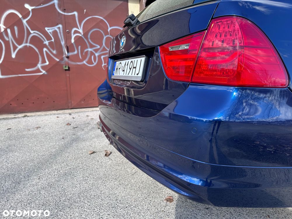 BMW Seria 3 - 35