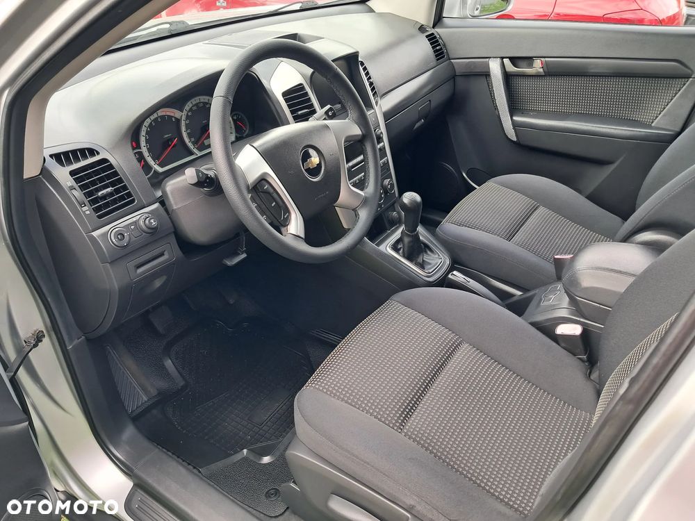 Chevrolet Captiva 2.4 2WD 5 Sitzer LS - 14