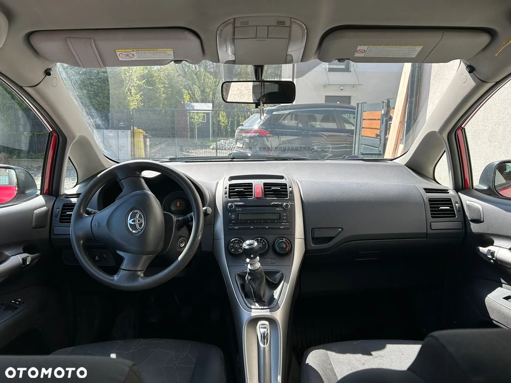 Toyota Auris 1.4 D-4D Luna - 7