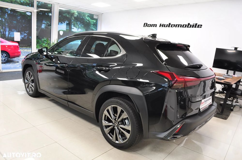 Lexus UX 300h Executive Line - 4