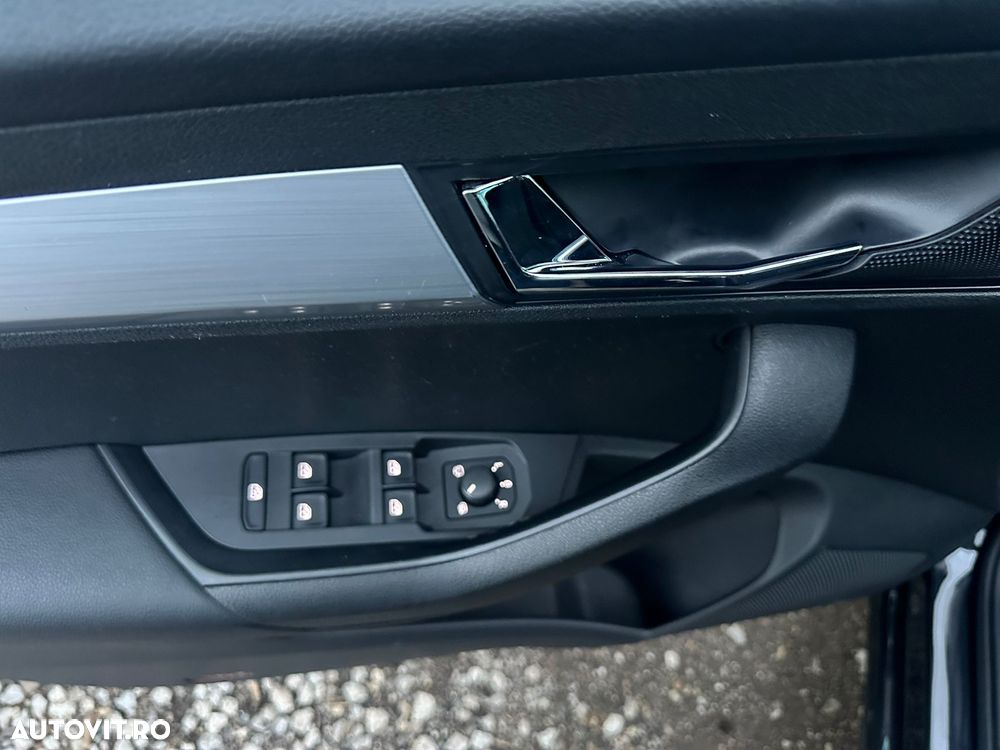 Skoda Karoq 1.0 TSI DSG Ambition - 9