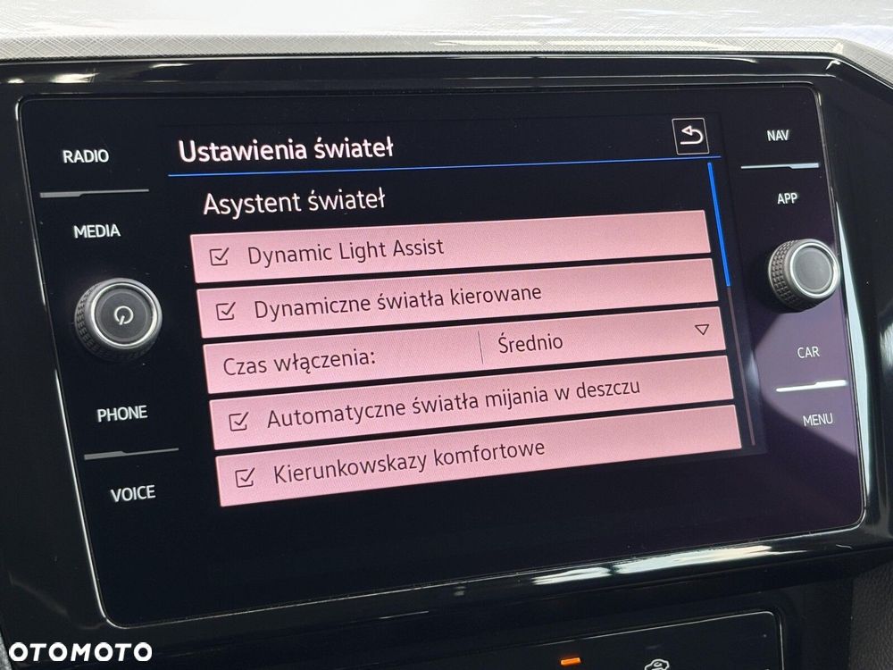 Volkswagen Passat Variant - 37