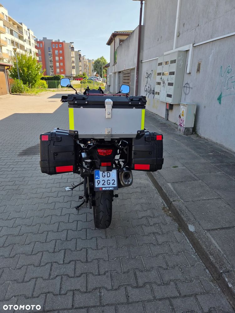 Suzuki DL - 8