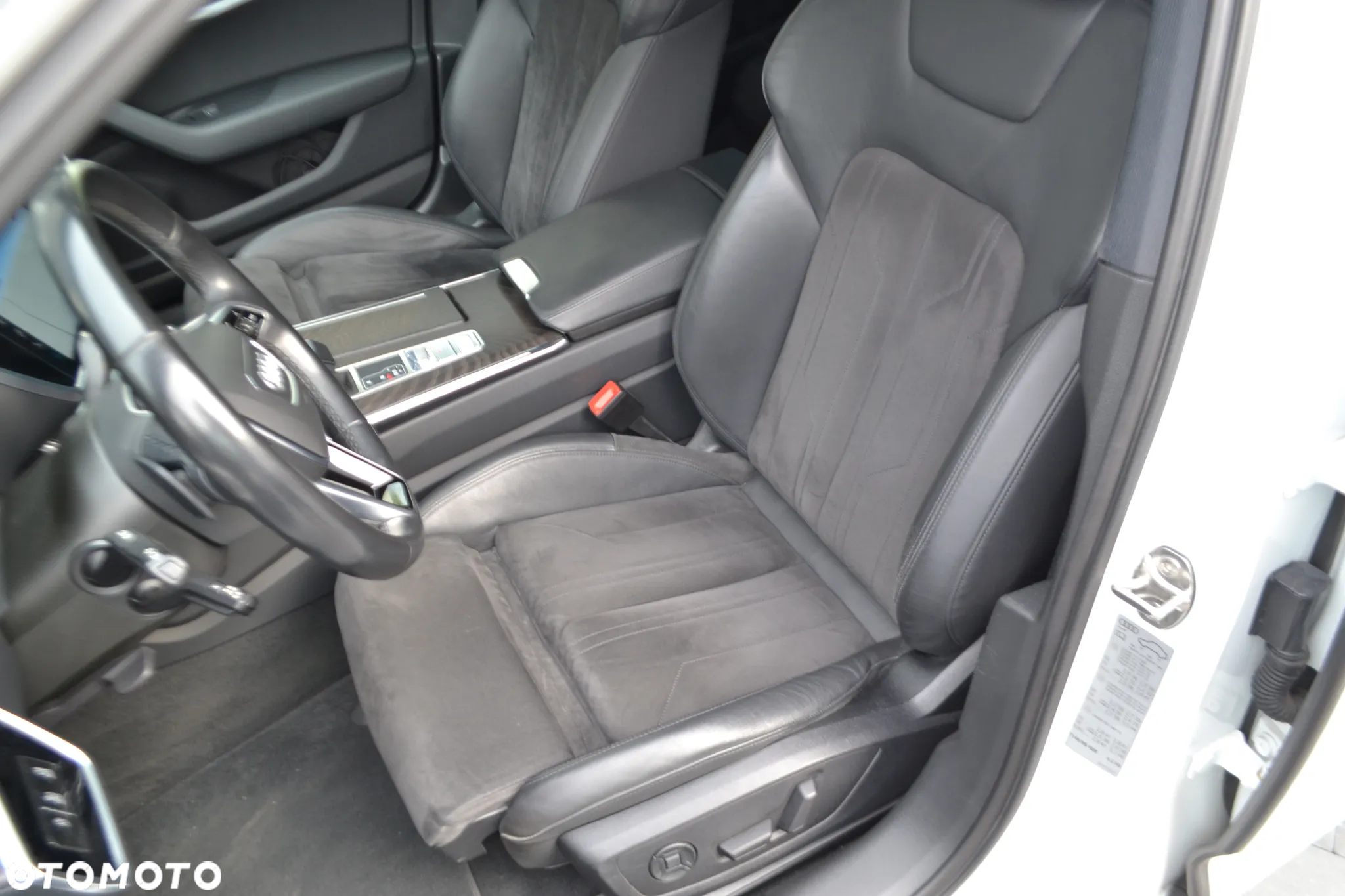 Audi A6 Avant 40 TDI quattro S tronic S line - 5