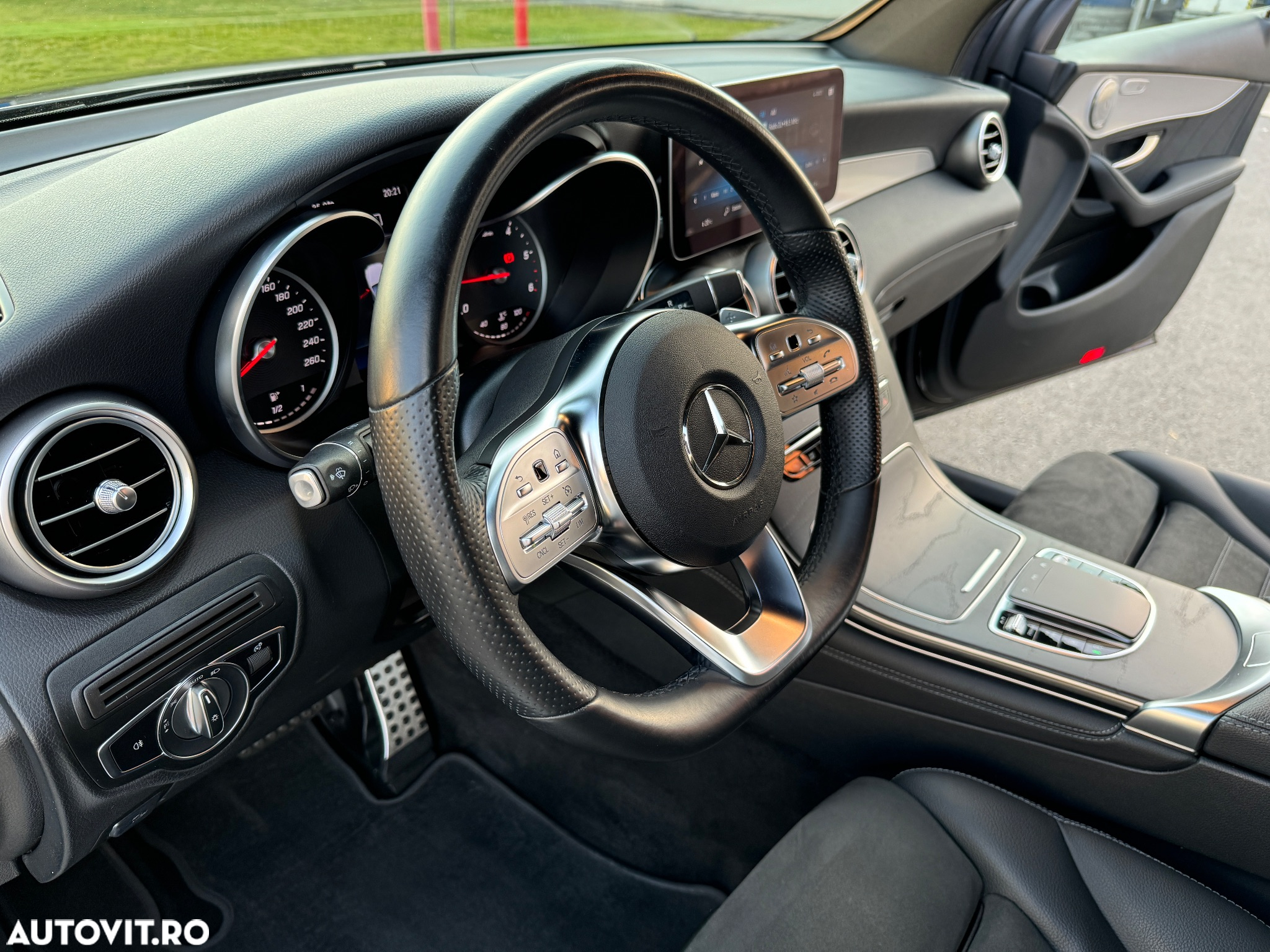 Mercedes-Benz GLC 220 d 4MATIC - 22