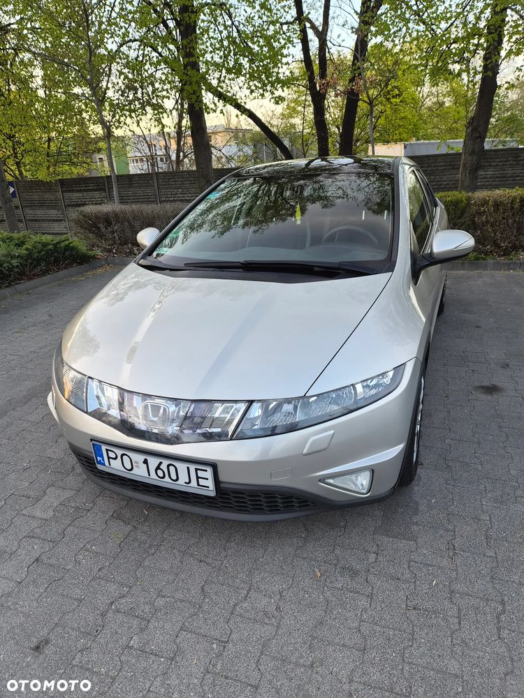 Honda Civic 1.8 Executive - 11