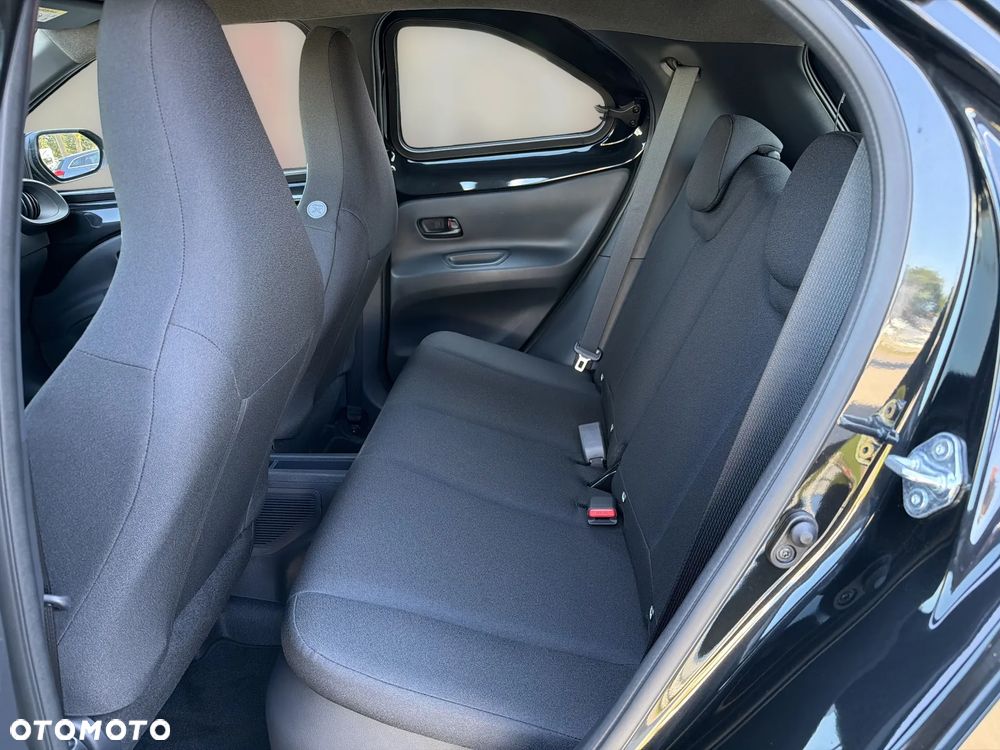 Toyota Aygo X Hybrid 1.5 Comfort e-CVT - 15