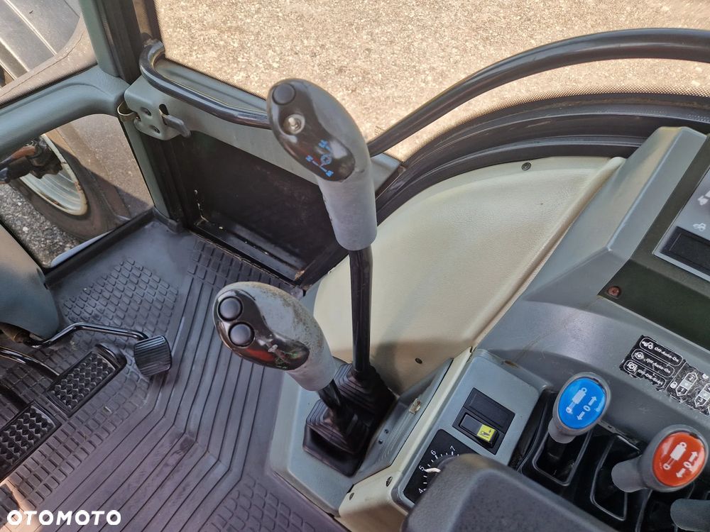 Valtra T140 HiTech - 12