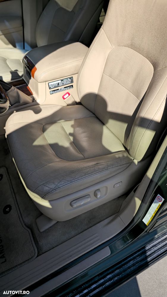 Toyota Land Cruiser 4.5 D-4D V8 Luxury - 37