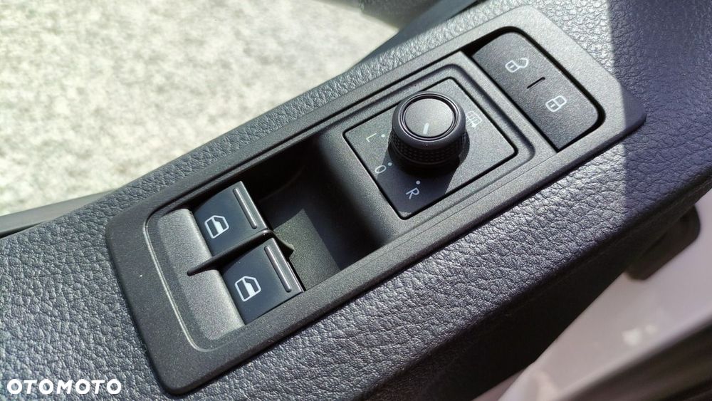 Volkswagen Transporter - 22