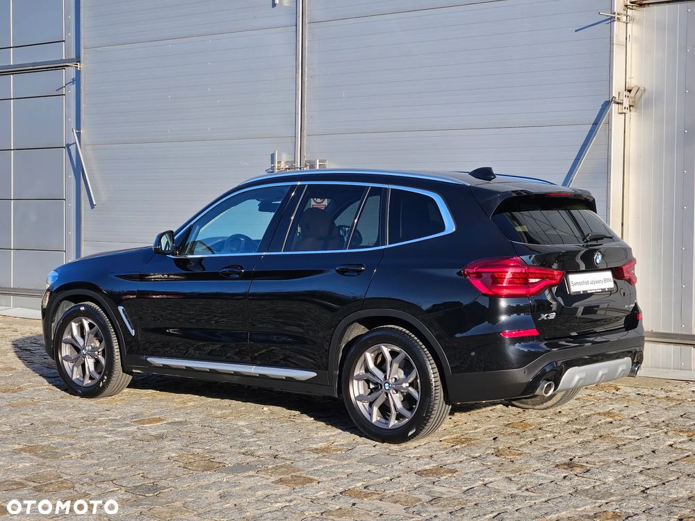 BMW X3 xDrive20d Luxury Line - 7