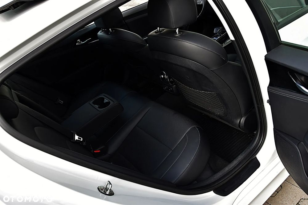 Kia Stinger 2.0 T-GDI XL - 25