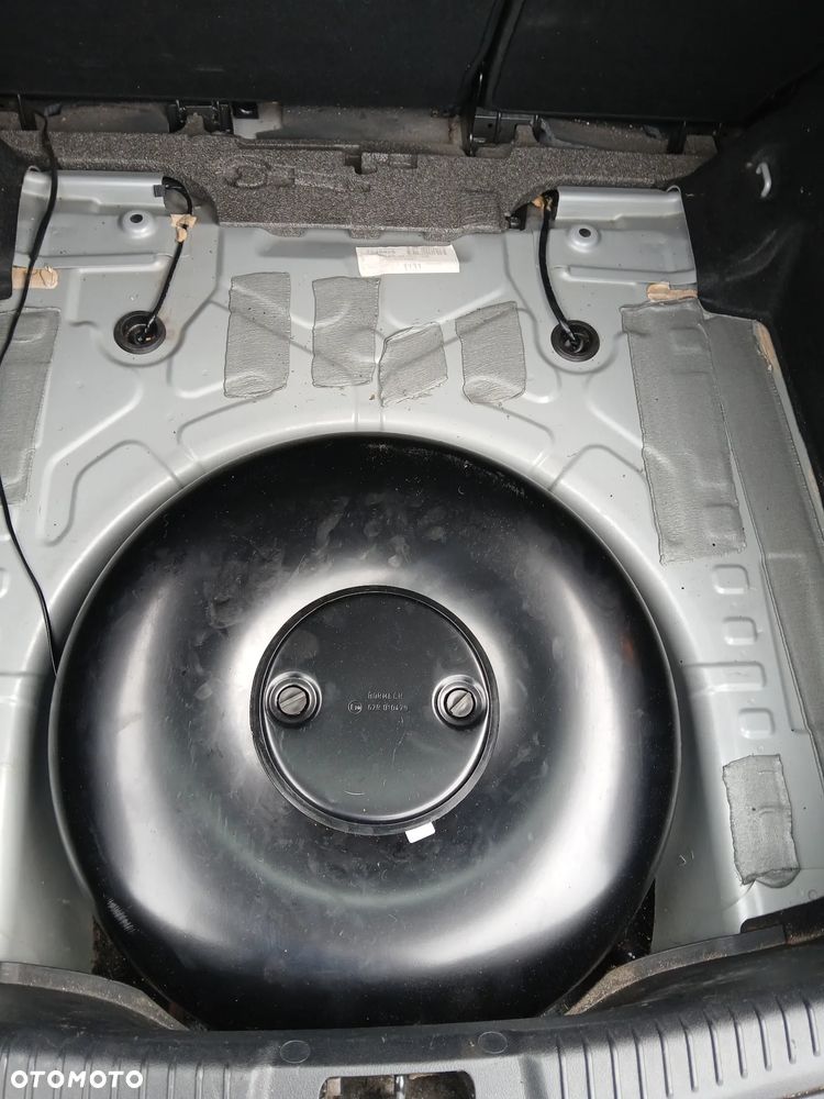 Ford Mondeo 1.6 Trend - 32