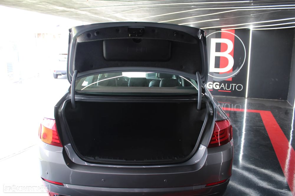 BMW 520 d - 32