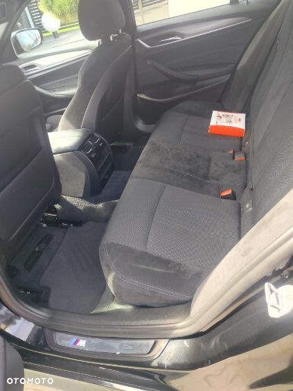 BMW Seria 5 520d M Sport Edition - 9