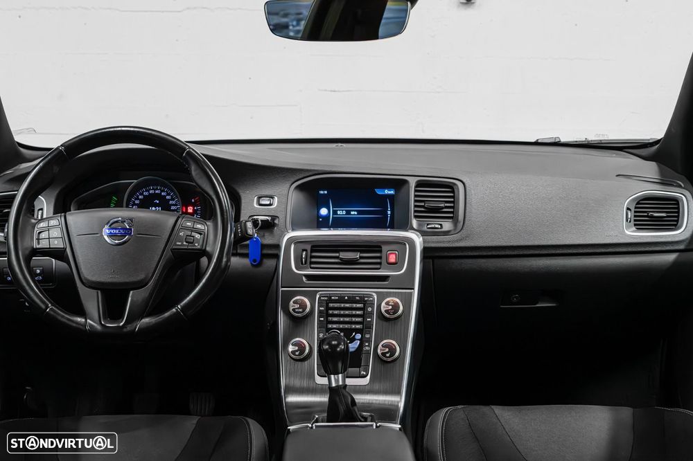 Volvo V60 2.0 D4 Momentum Start/Stop - 11