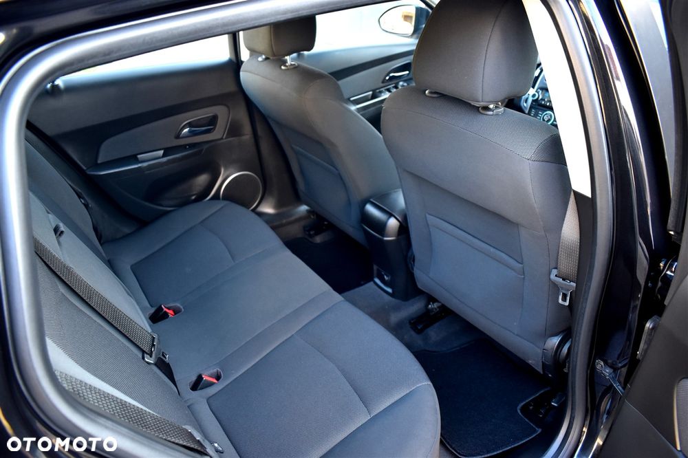 Chevrolet Cruze 1.6 LT+ - 25