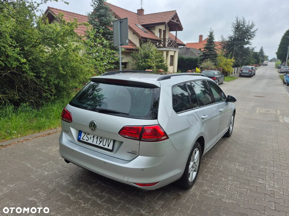 Volkswagen Golf 1.2 TSI BlueMotion Technology DSG Comfortline - 3
