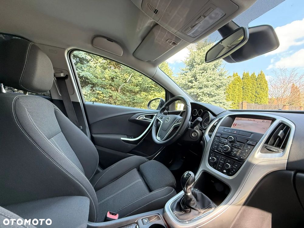 Opel Astra 1.4 Turbo Cosmo - 29
