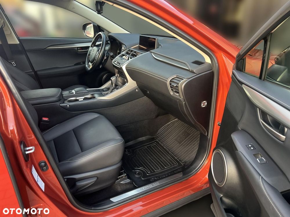 Lexus NX 300h F Impression AWD - 22