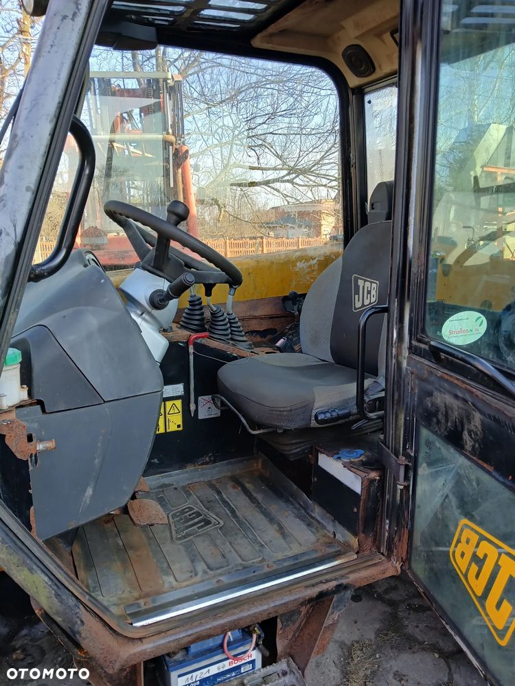 JCB 526 - 4