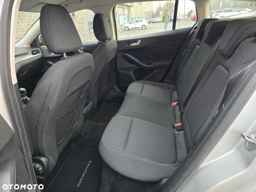 Ford Focus SW 1.5 TDCi Titanium - 25