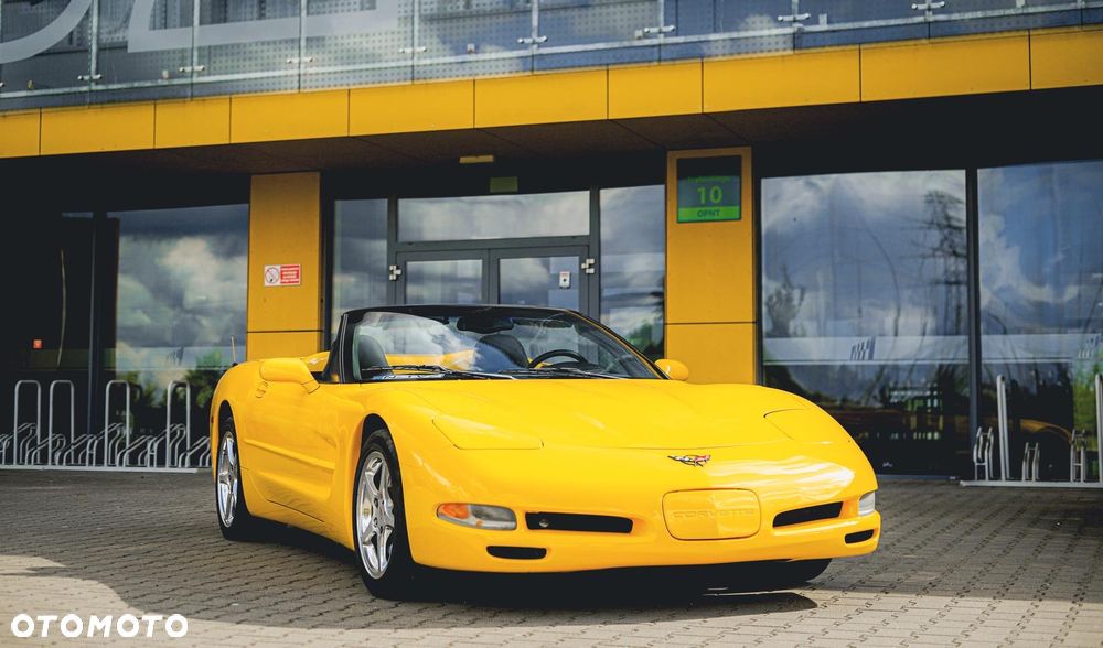 Chevrolet Corvette - 1