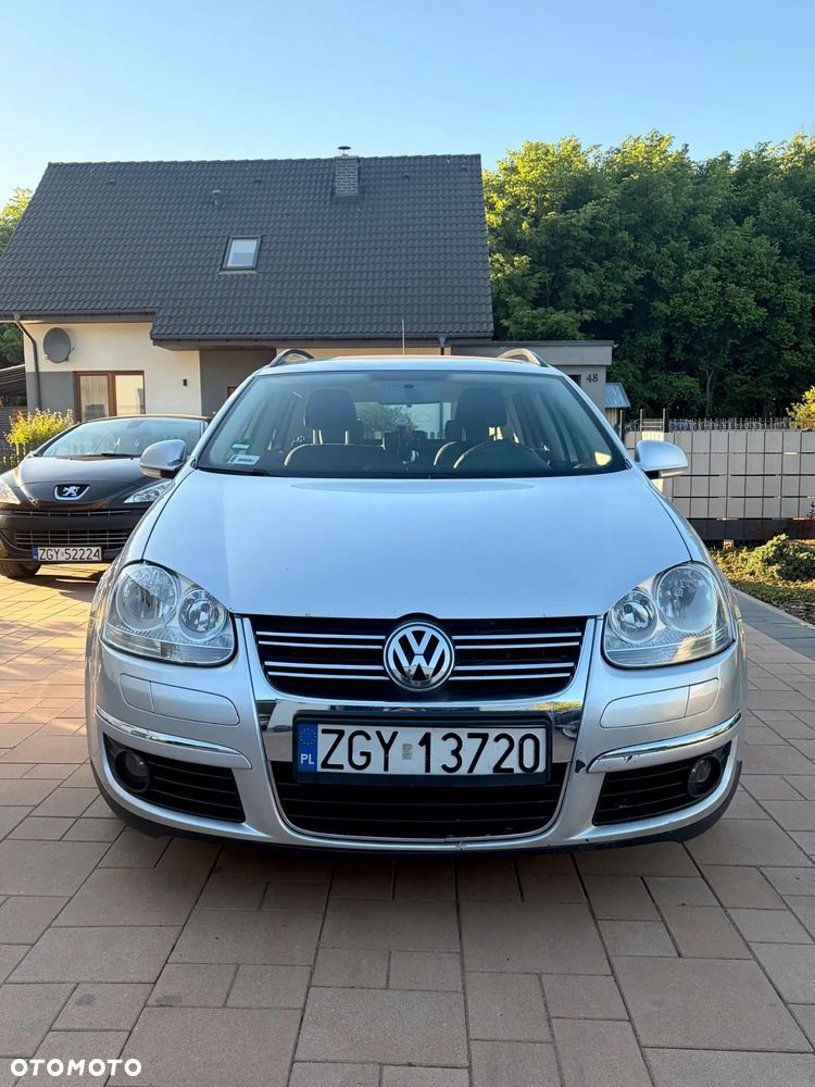 Volkswagen Golf - 3