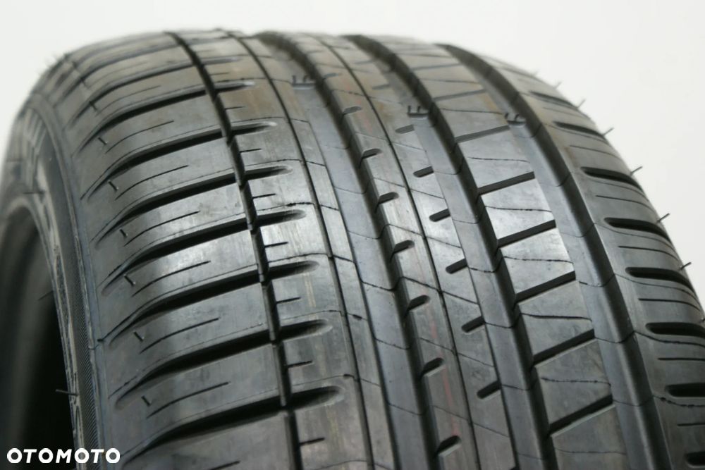 215/45R18 MICHELIN PILOT SPORT 3  7,5mm . - 2