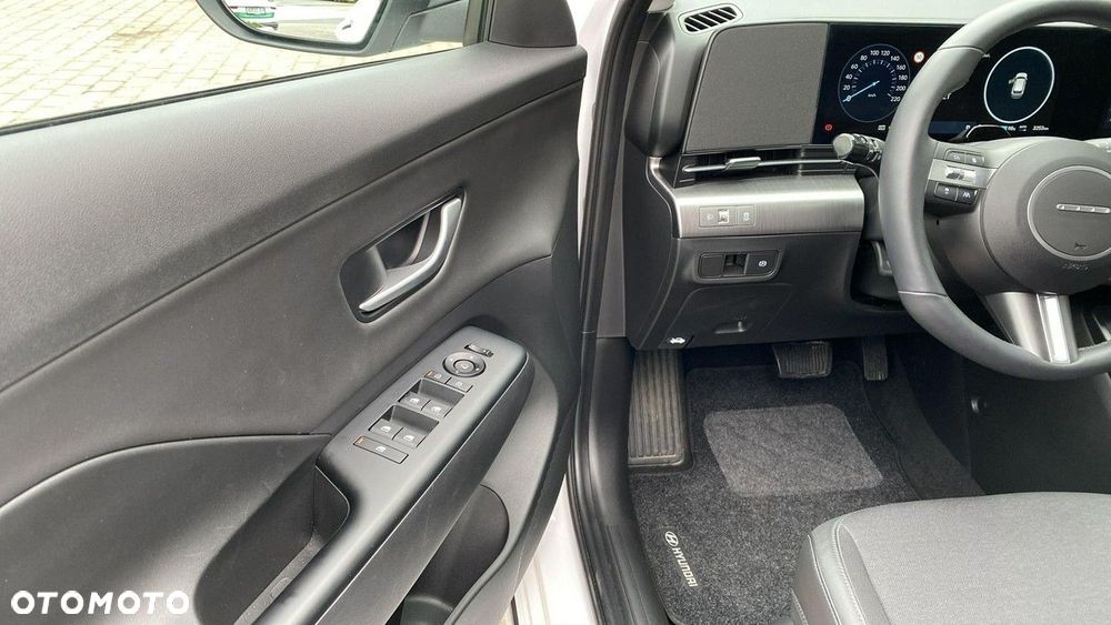 Hyundai Kona Electric 65kWh Executive - 14