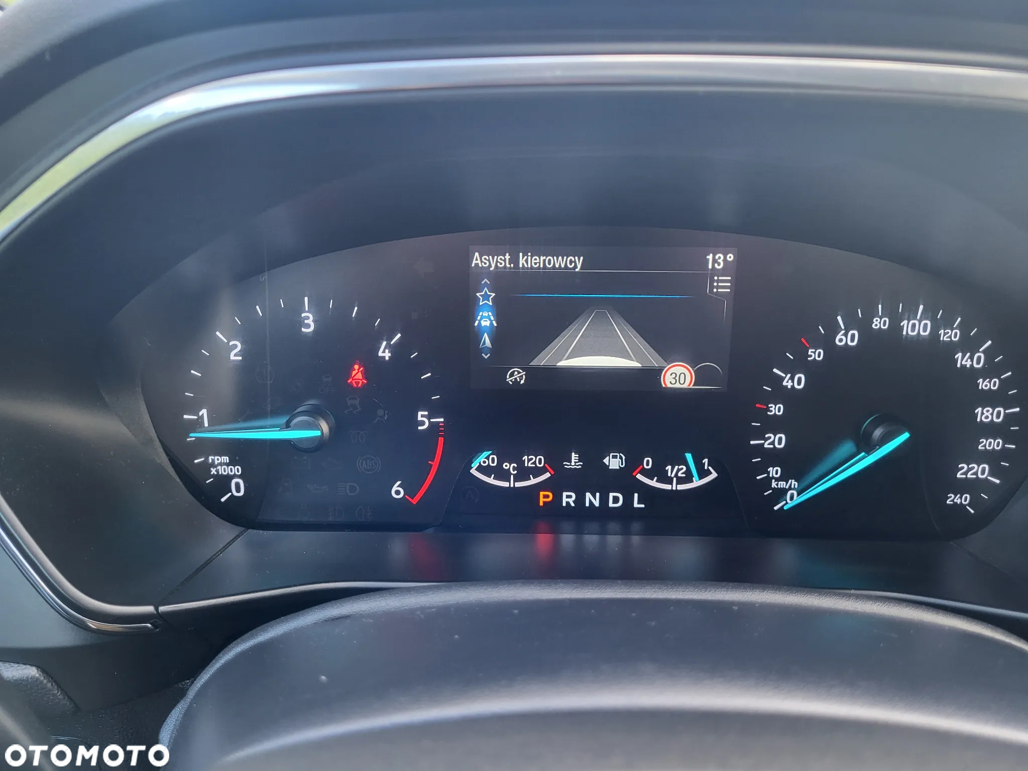 Ford Focus 2.0 EcoBlue Titanium - 28