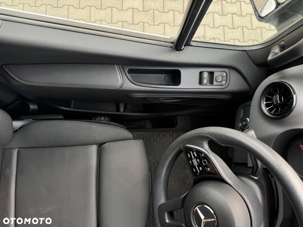 Mercedes-Benz Mercedes Sprinter 317 CDI 170 KM | DOKA 7 os. | 22 800 km | ASO | HAK - 18
