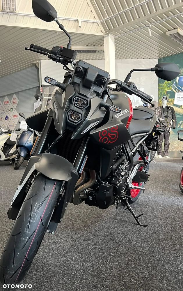 Suzuki GSX - 1