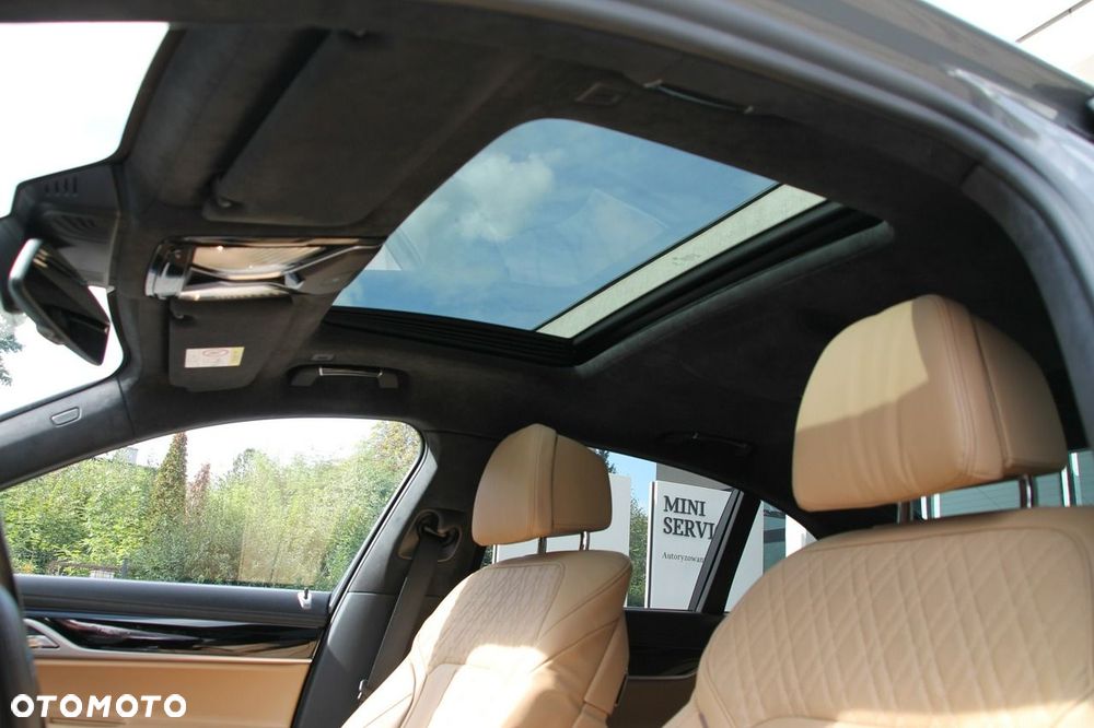 BMW Seria 7 740d xDrive - 21