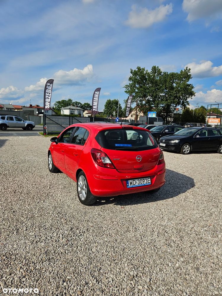 Opel Corsa 1.2 16V Essentia - 9