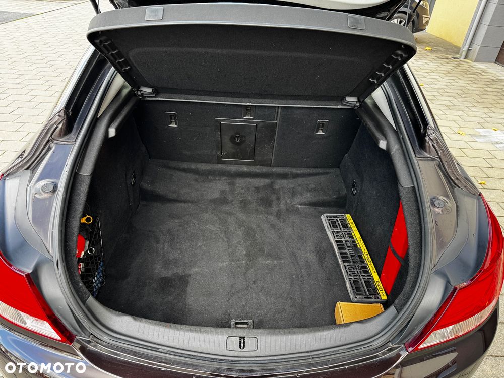 Opel Insignia 2.0 T Sport 4x4 - 13