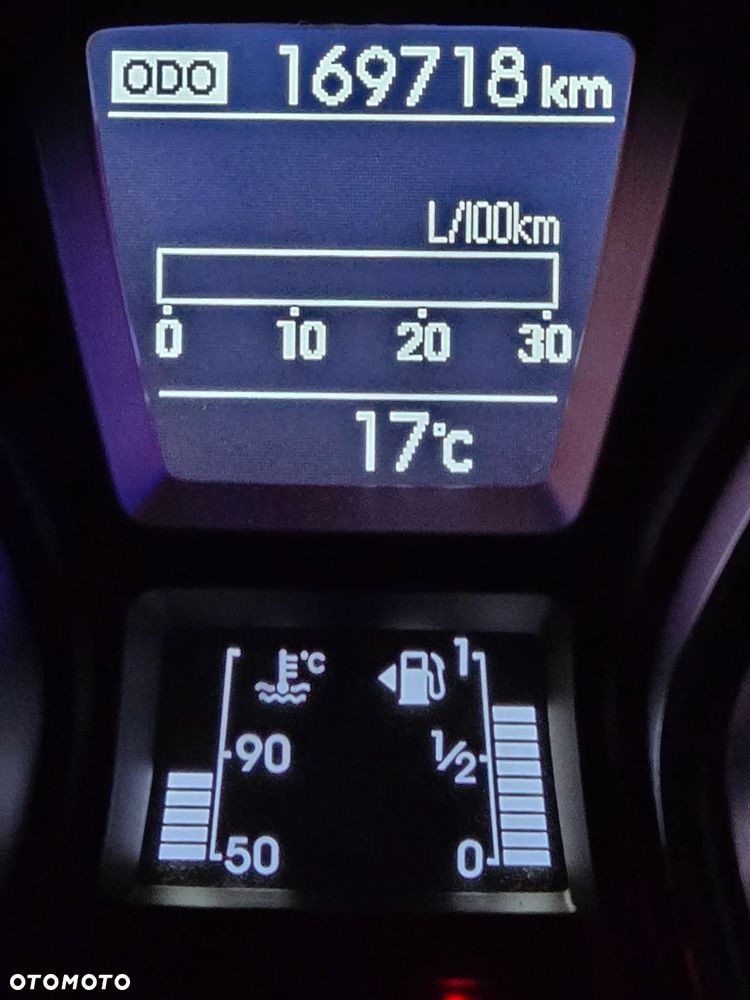 Hyundai i30 1.4 Classic + - 6