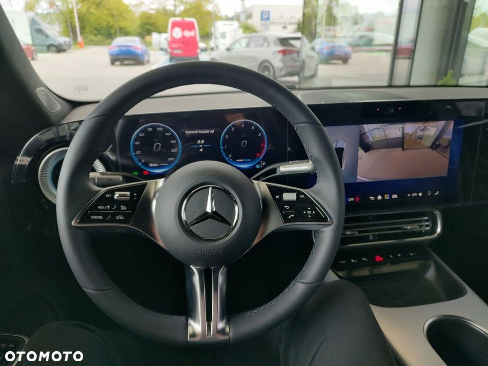 Mercedes-Benz CLA - 9