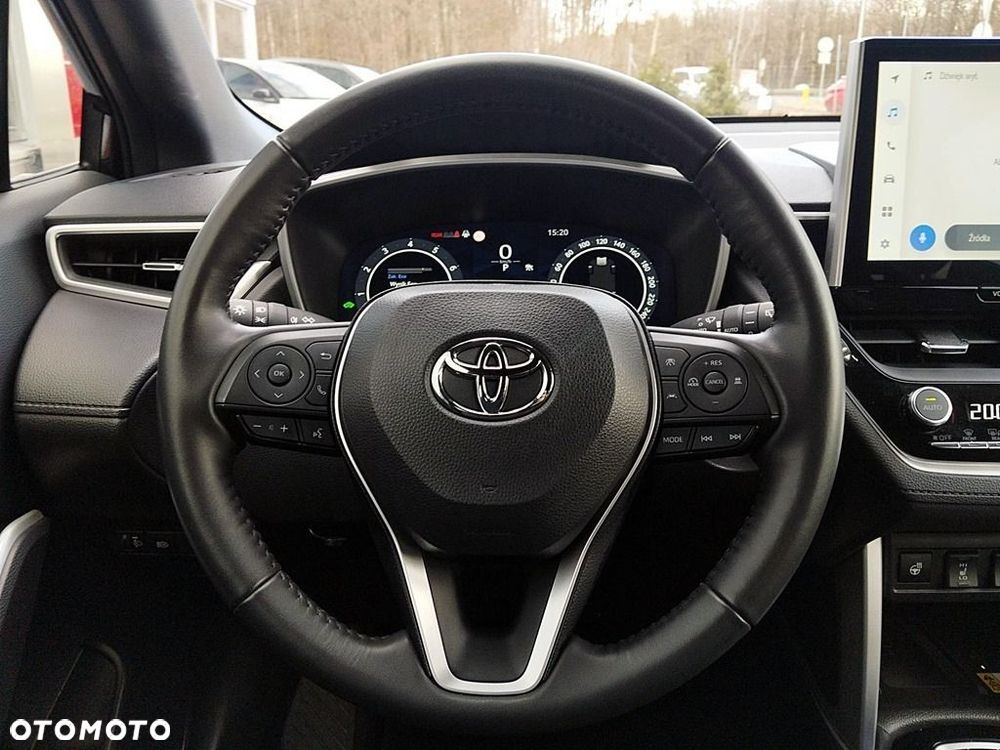 Toyota Corolla Cross - 13